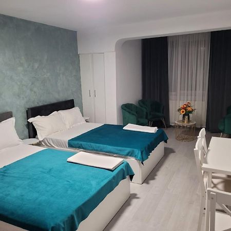 Zenlux Hotel Jászvásár Kültér fotó