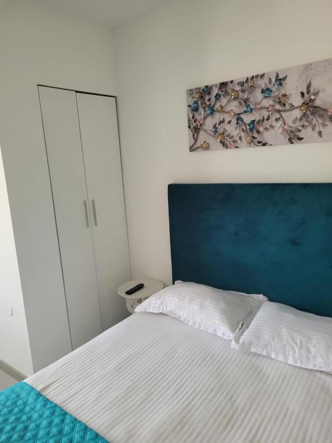 Zenlux Hotel Jászvásár Kültér fotó