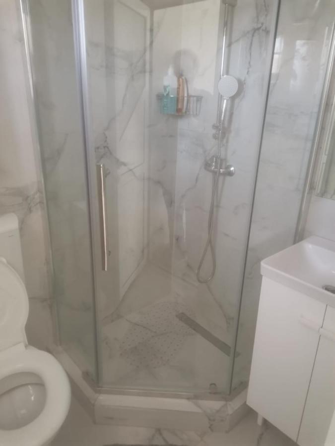 Zenlux Hotel Jászvásár Kültér fotó