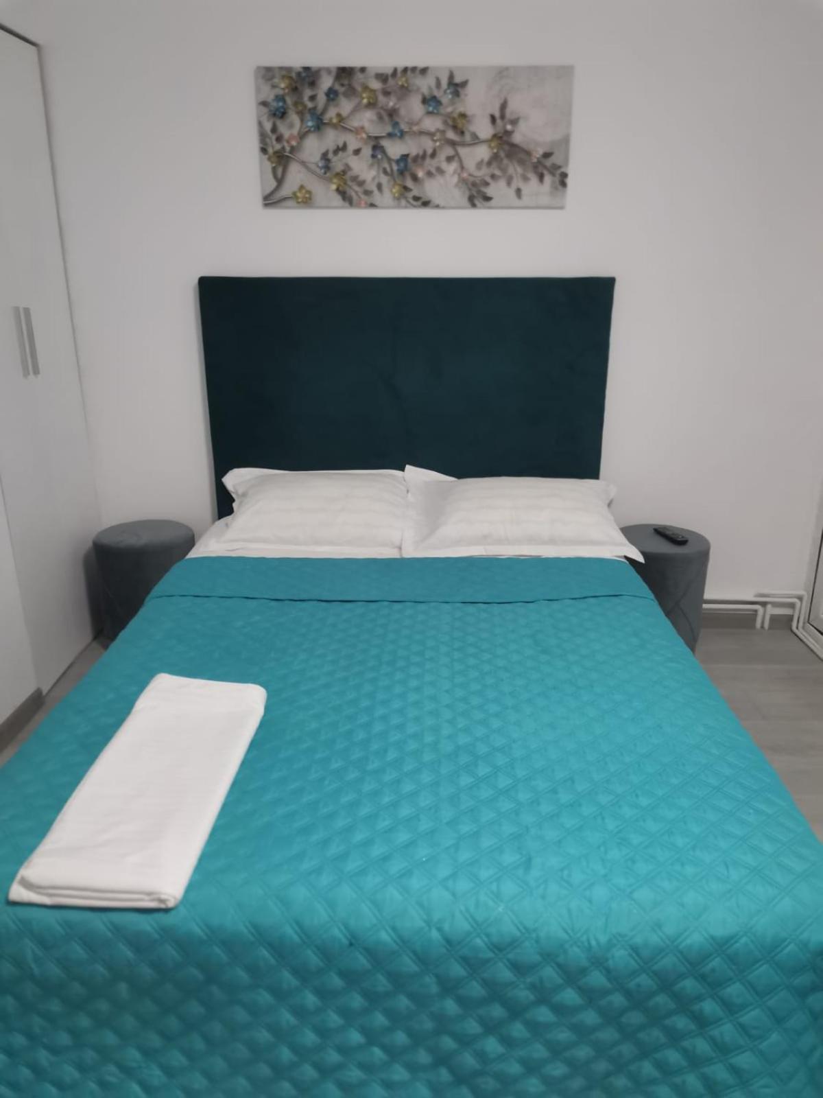 Zenlux Hotel Jászvásár Kültér fotó